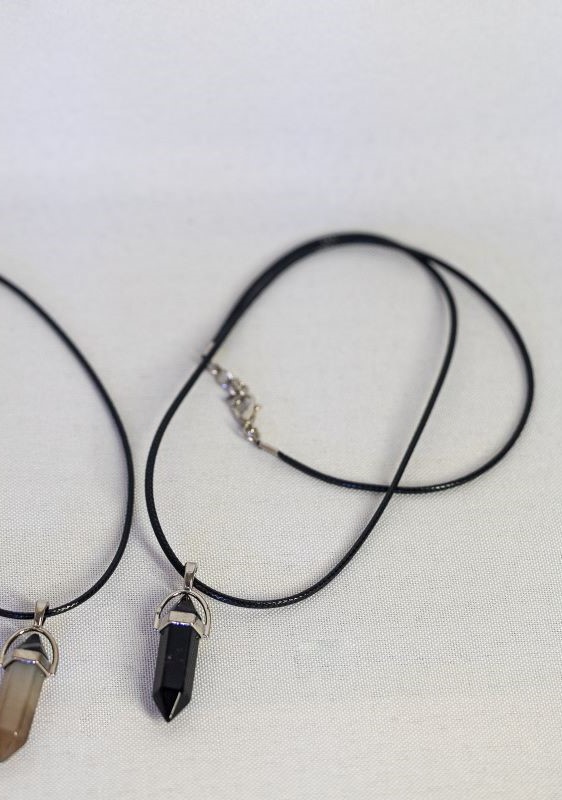 Pencil Point Pendant - Black Banded Agate